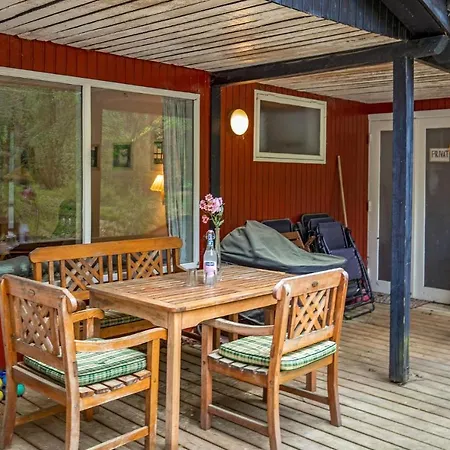 Gorgeous In With Kitchen Holiday home